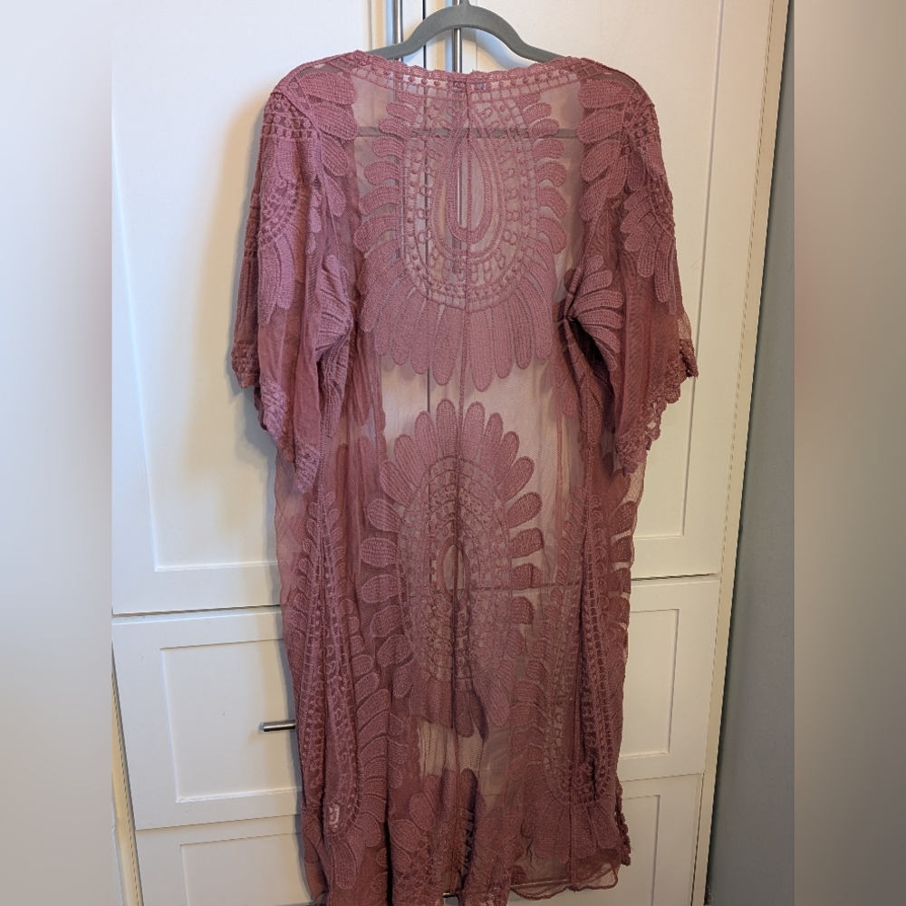 Pink Lace Duster - Picture 2 of 3